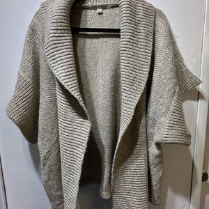 Carolyn Taylor Cozy Knitted Beige Women's Sweater